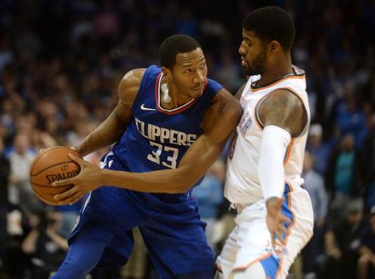 更是对他们 更是对他们