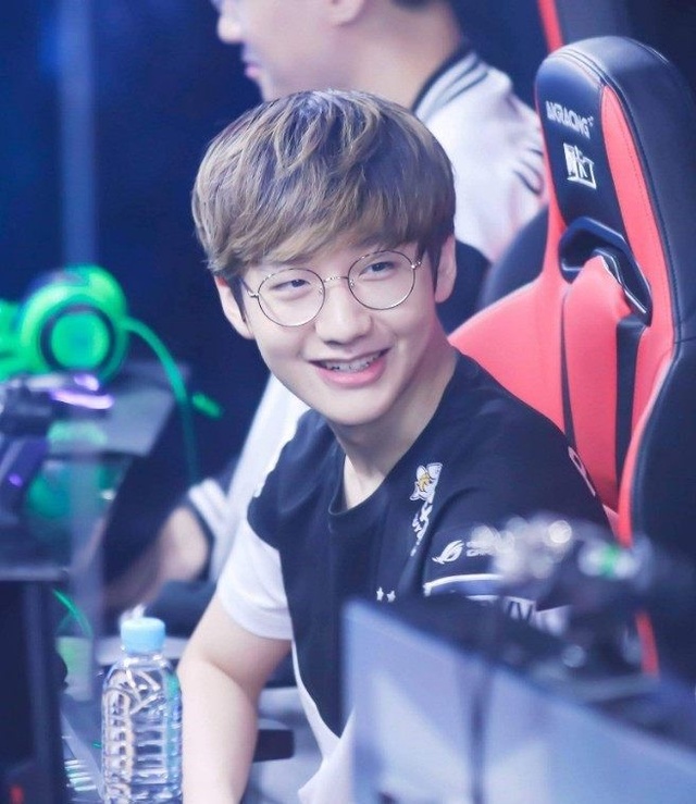 他没有勉强 他没有勉强