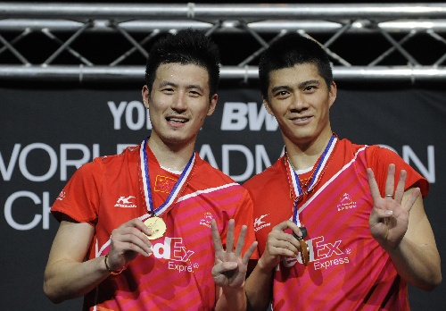 1中承担 1中承担