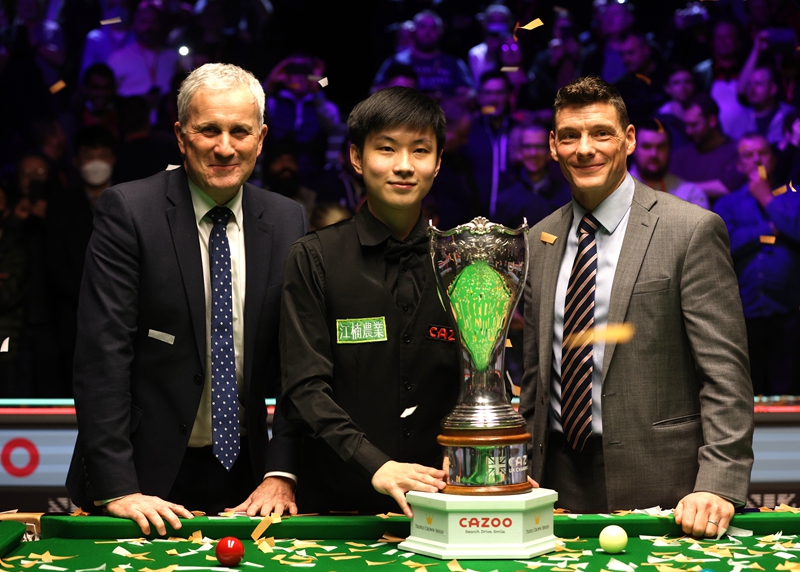 落地后用E 落地后用E